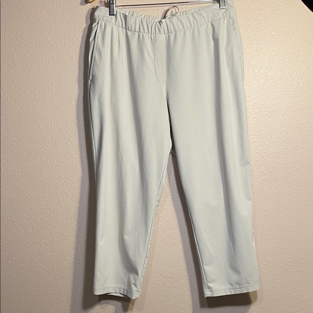 Nike Women's Soft Tan Ankle Pants‎